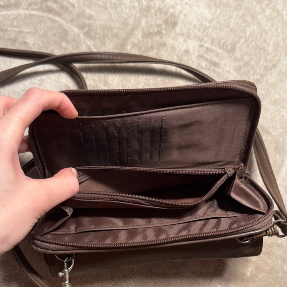 Dolce Vita Dark Brown Crossbody Bag - Picture 3 of 4